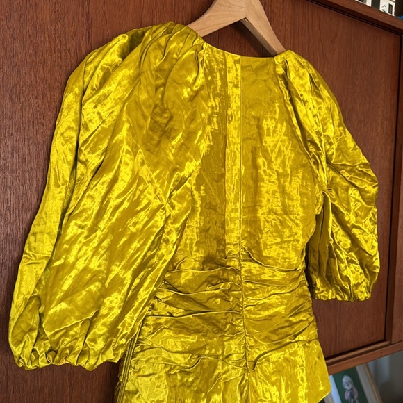 ULLA JOHNSON
Vera Shiny Puff-Sleeve Top. Size XS - Picture 15 of 15